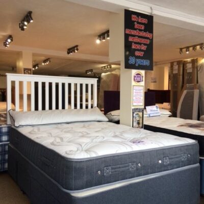 Monarch Pocket Divan Set